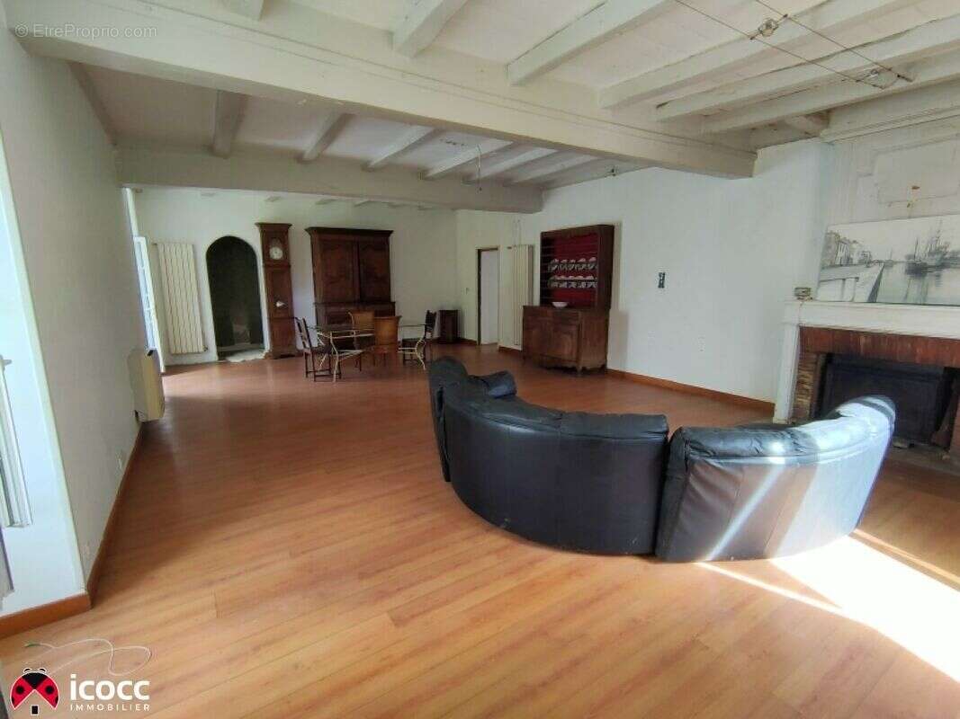 Maison 270 m² à Marans  - photo 5