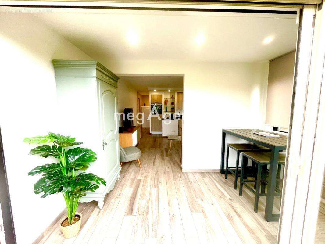 Appartement à SANARY-SUR-MER