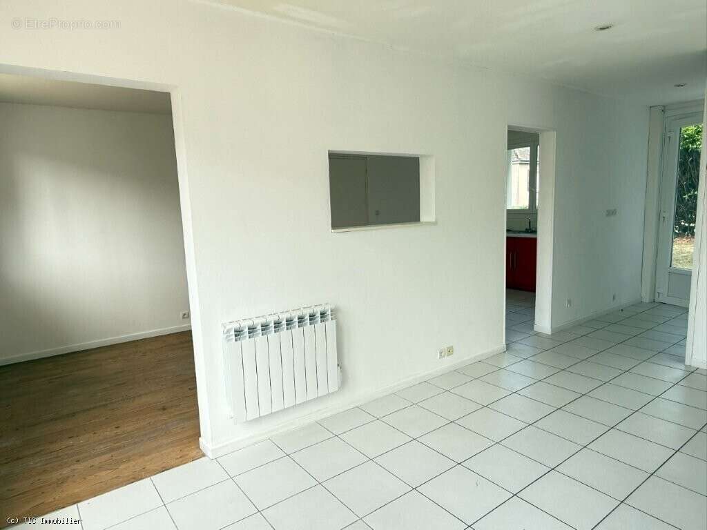 Maison à RUFFEC