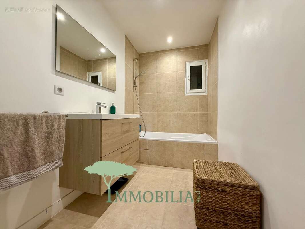 Maison T4 plain-pied avec garage et piscine - photo 9