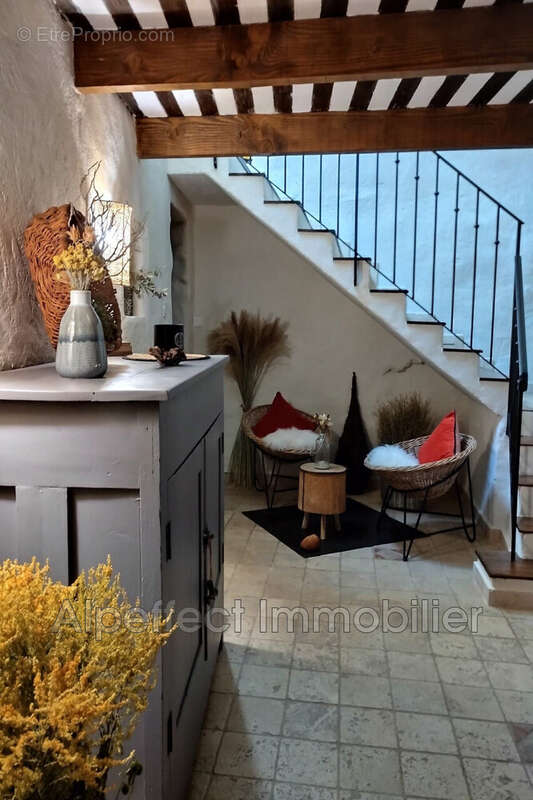 Maison 150 m² à Malaucene  - photo 9