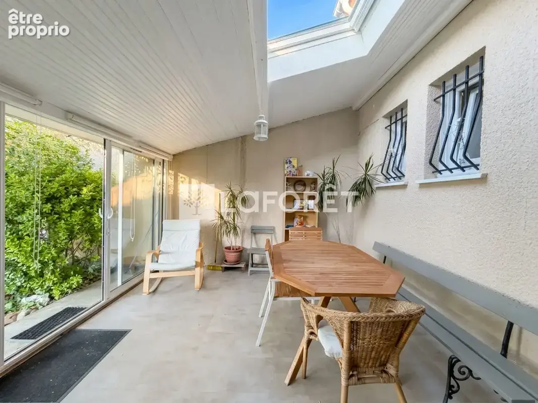 Tournefeuille - Maison T5 de 93 m² avec véranda, garage et jardin - photo 2