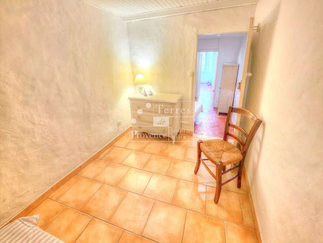 Charmante maison de village à Aups, 71 m², 2 chambres - photo 10