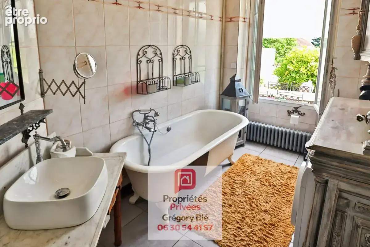 Maison de maître 7 pièce(s) 241 m2 - photo 9