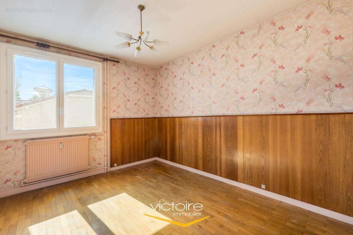 Appartement à RILLIEUX-LA-PAPE
