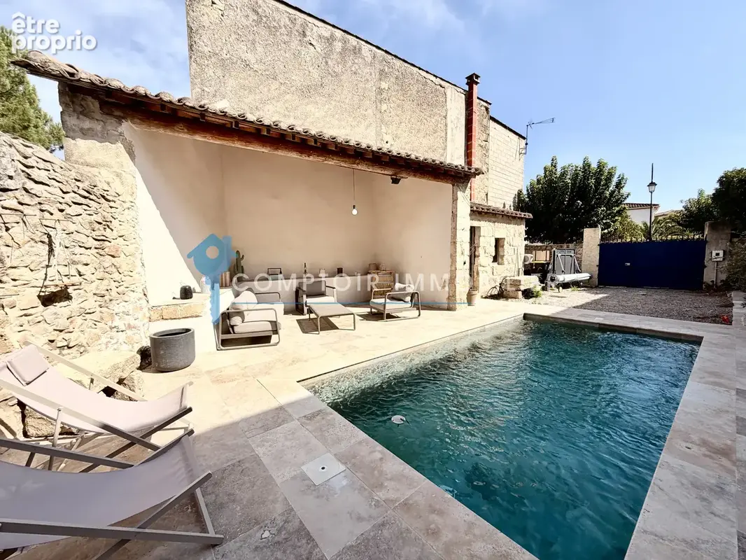 En exclusivité  Pépite et rare A vendre Vergèze, maison vigneronne entièrement rénové 190 m2 environ sur 300 m - photo 4