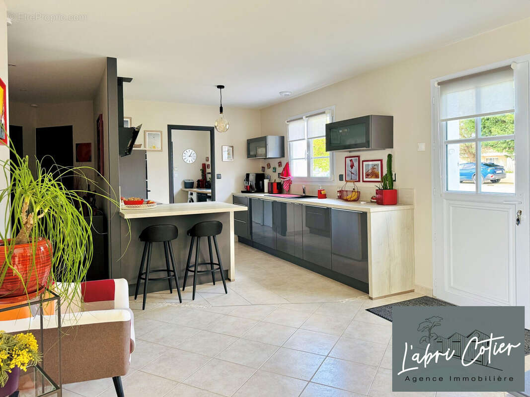 Cuisine - Maison à GRAND'LANDES