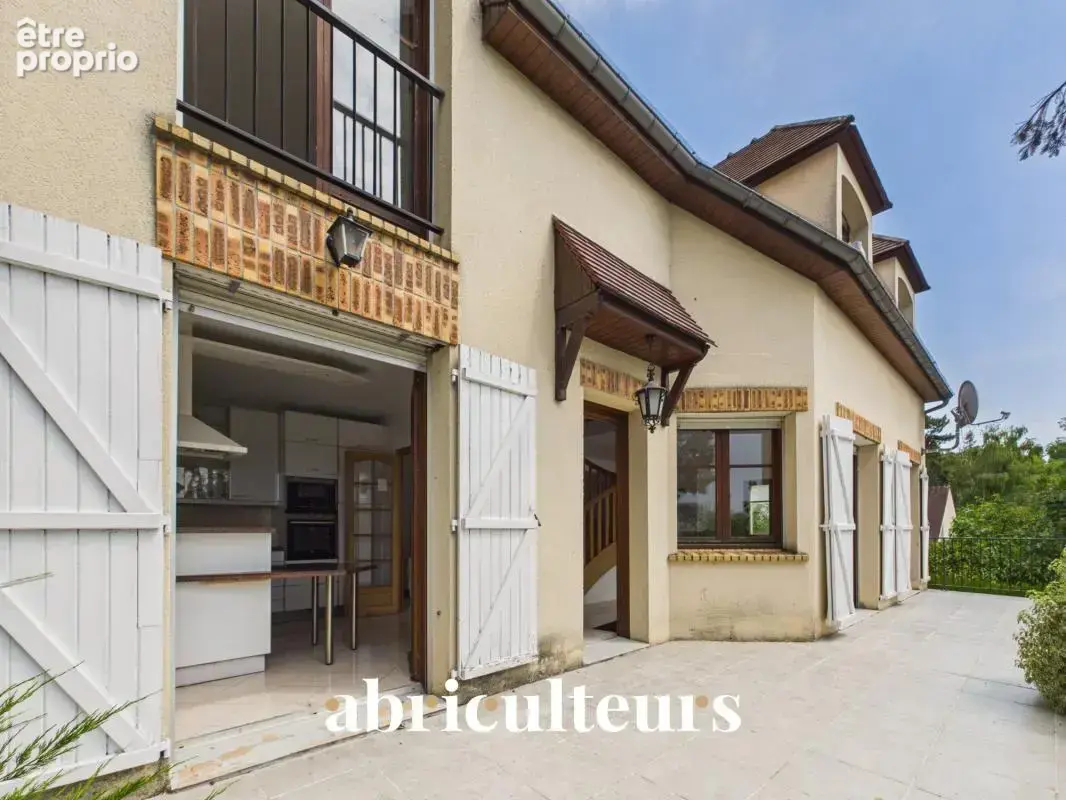 Maison familiale lumineuse avec grand jardin, terrasse et 5 chambres à Saint-Leu-la-Forêt (95320) - photo 6