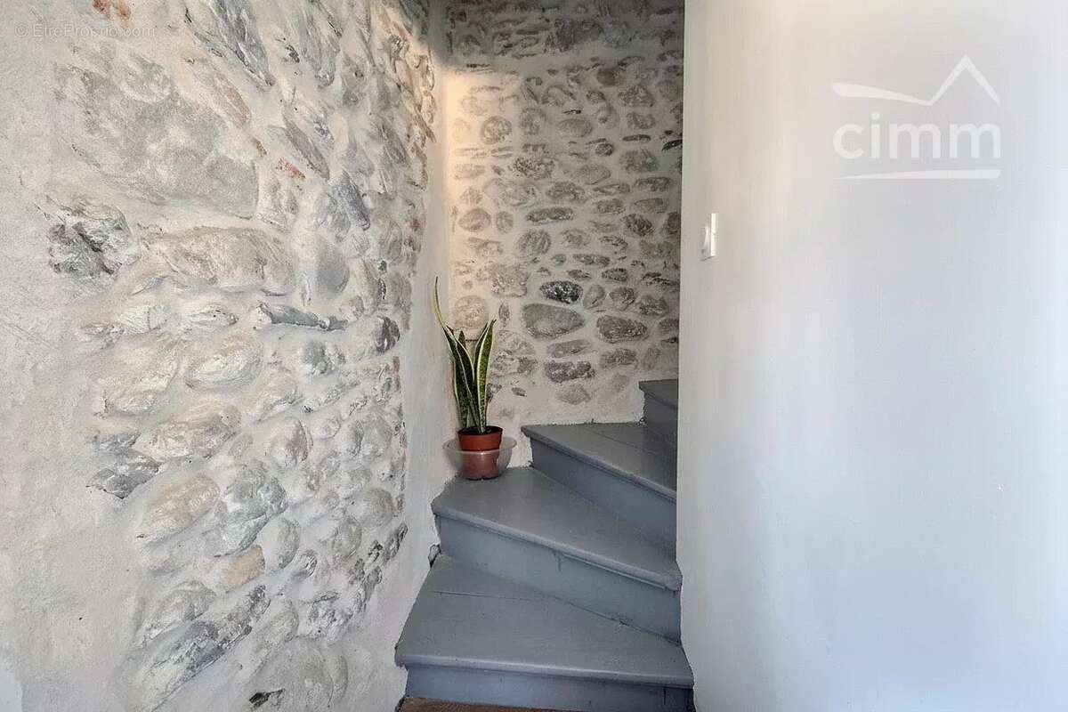 Appartement à LA ROCHETTE