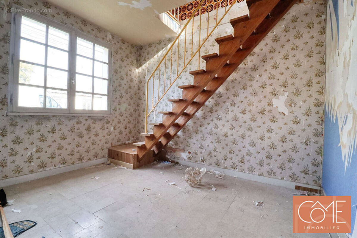 Maison à MELESSE