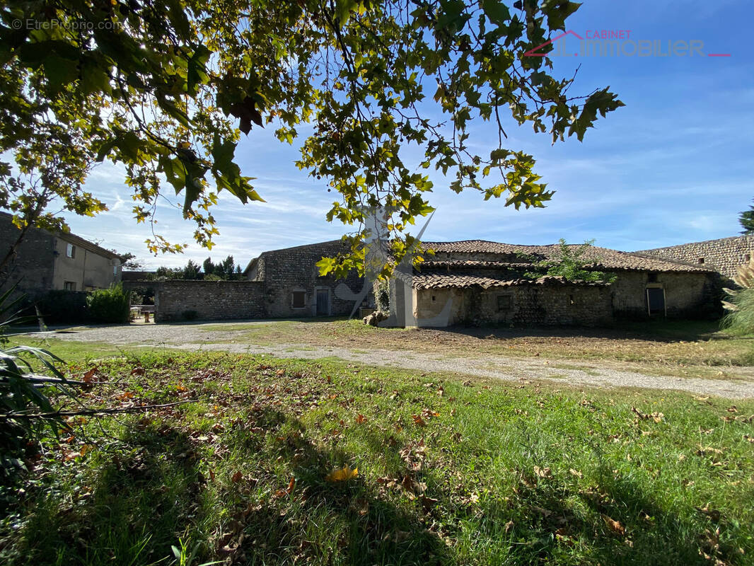 Maison à ETOILE-SUR-RHONE