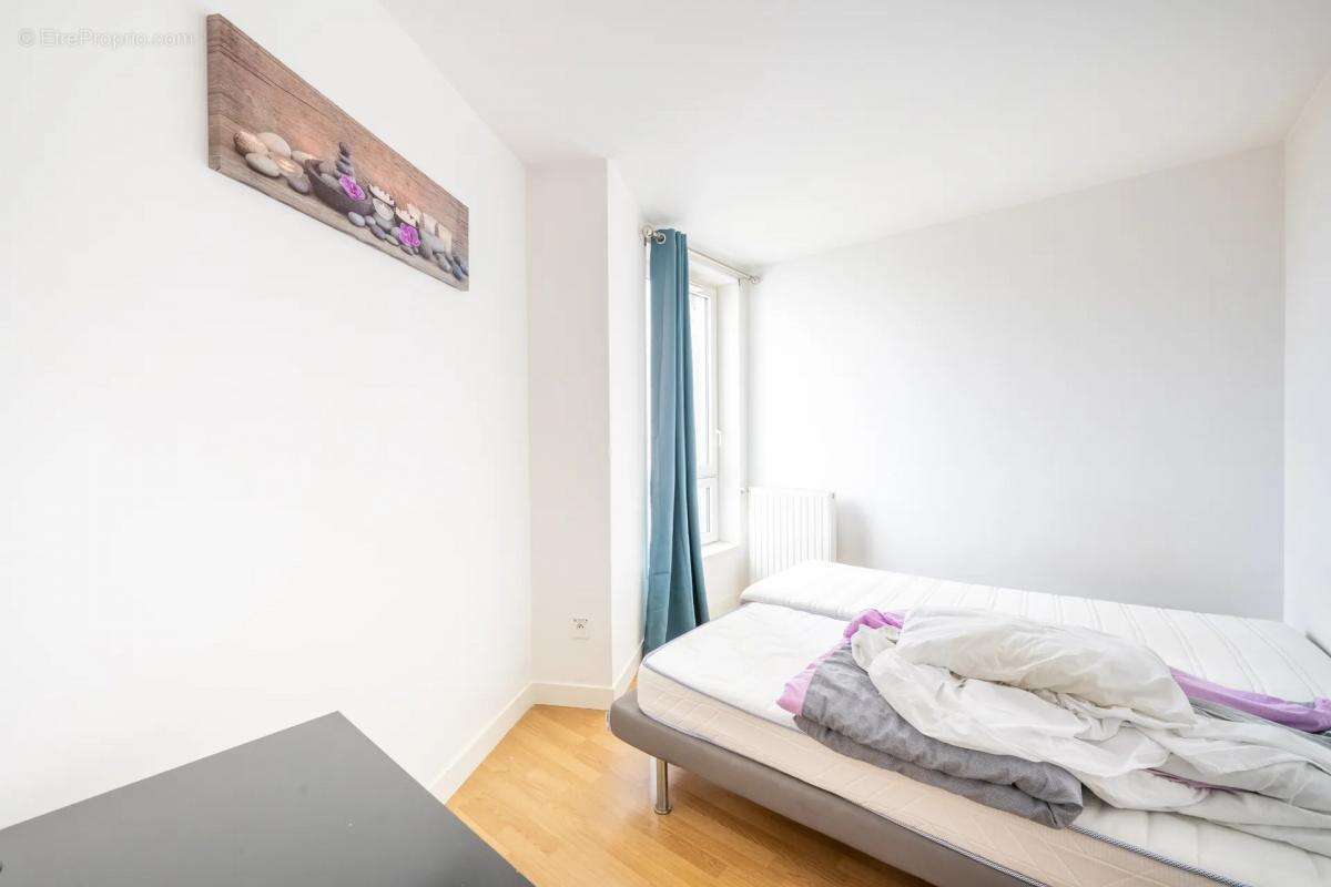 Appartement à PARIS-19E