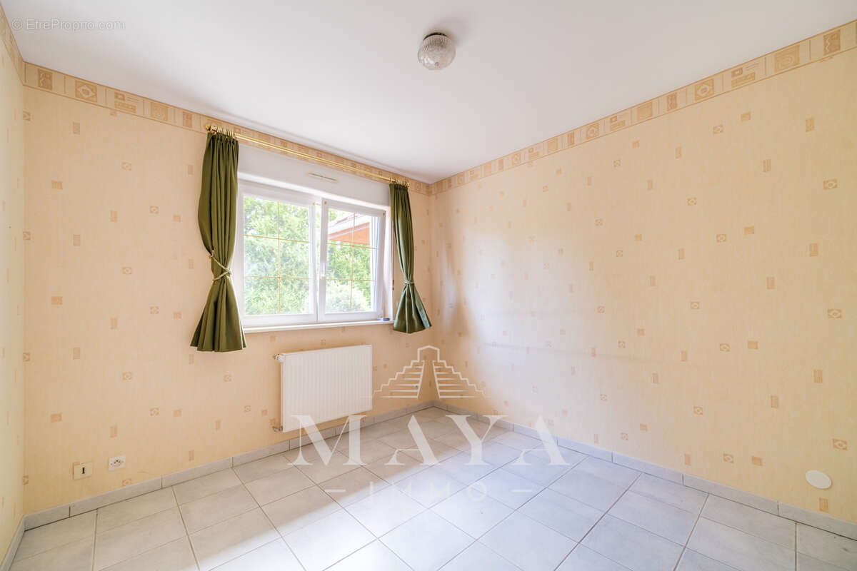 Sierentz, Maison de Plain-Pied sur 12.47 ares. - photo 8