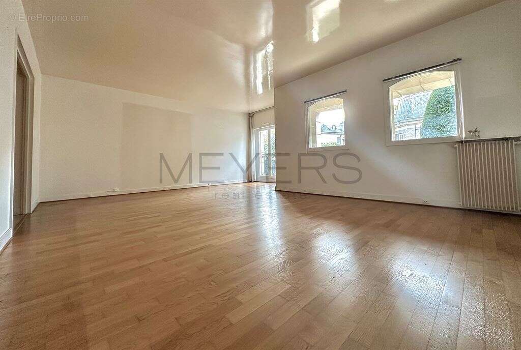 Appartement à VERSAILLES