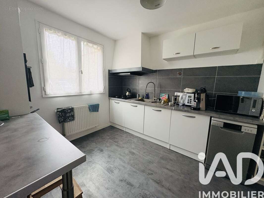 Photo 5 - Maison à SAINT-JEAN-DE-BRAYE