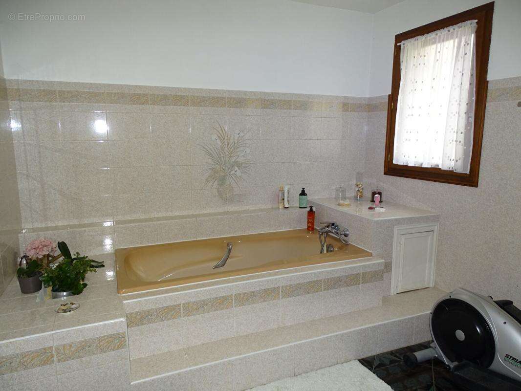 Maison à LES FARGES