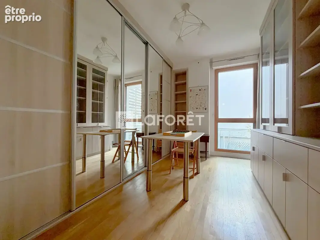 3 pièces de 67 m² avec balcon de 8 m² au calme - photo 5