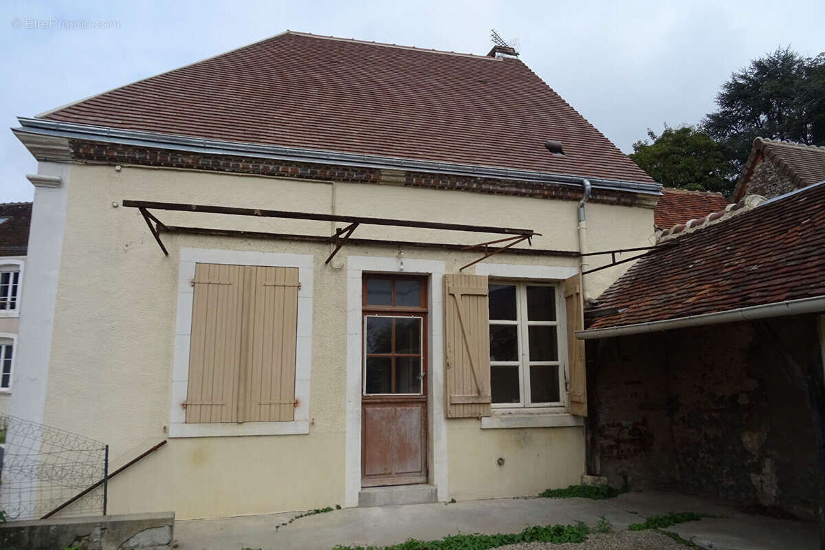 Maison à AUTHON-DU-PERCHE