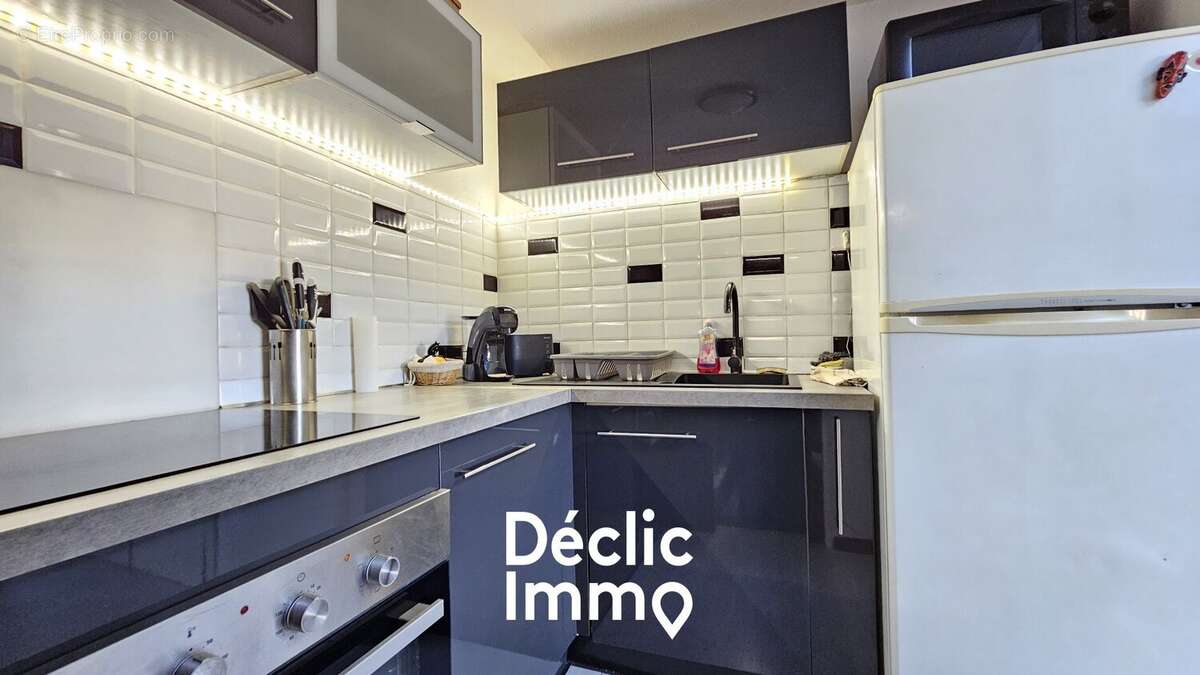 Maison à VIC-LA-GARDIOLE