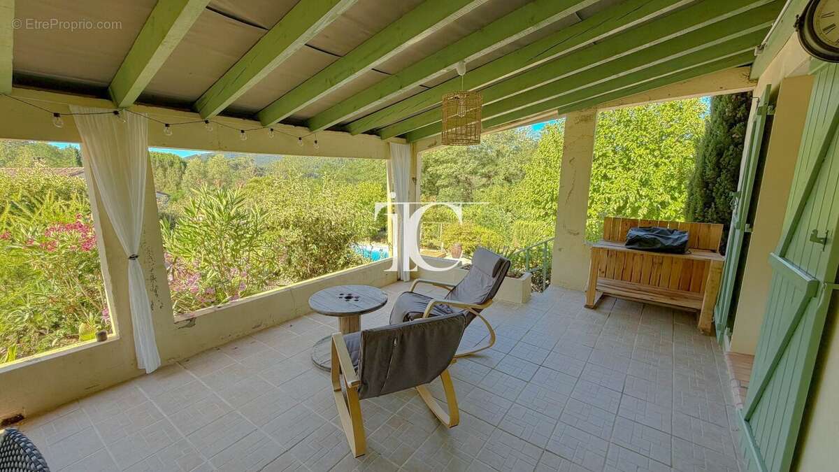 Maison ancienne de caractère avec piscine et garage - photo 6