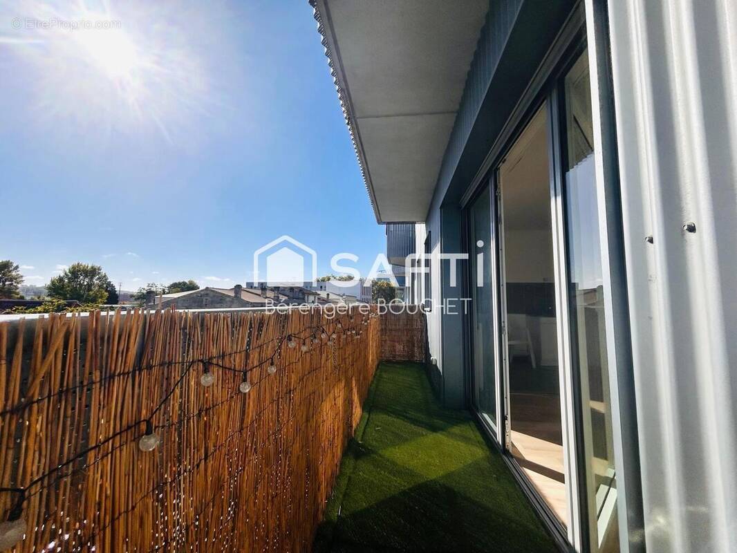 Photo 1 - Appartement à BORDEAUX