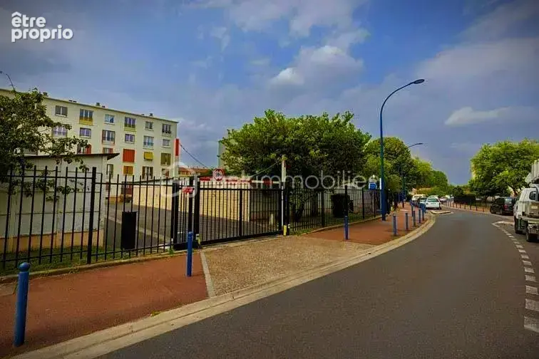 Parking à DRANCY