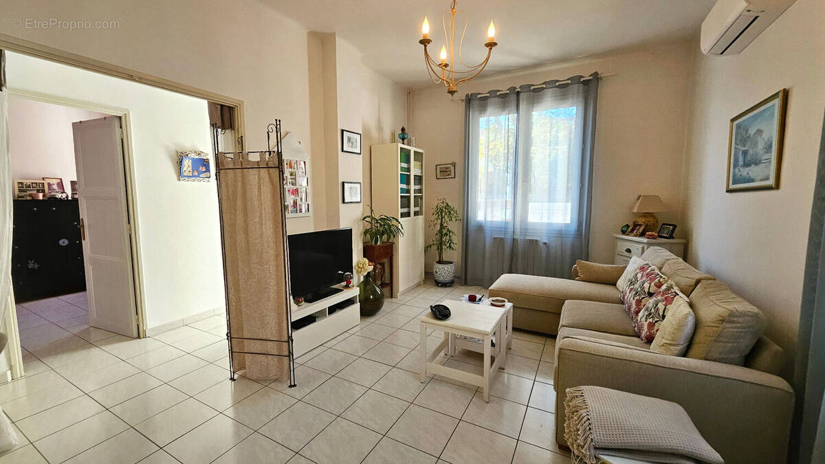 Maison à LA VALETTE-DU-VAR