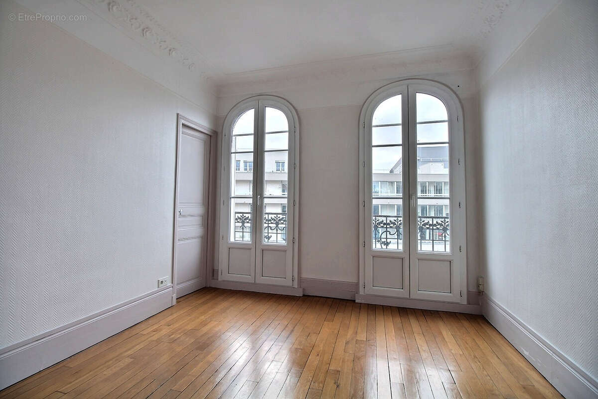 Appartement à COLOMBES