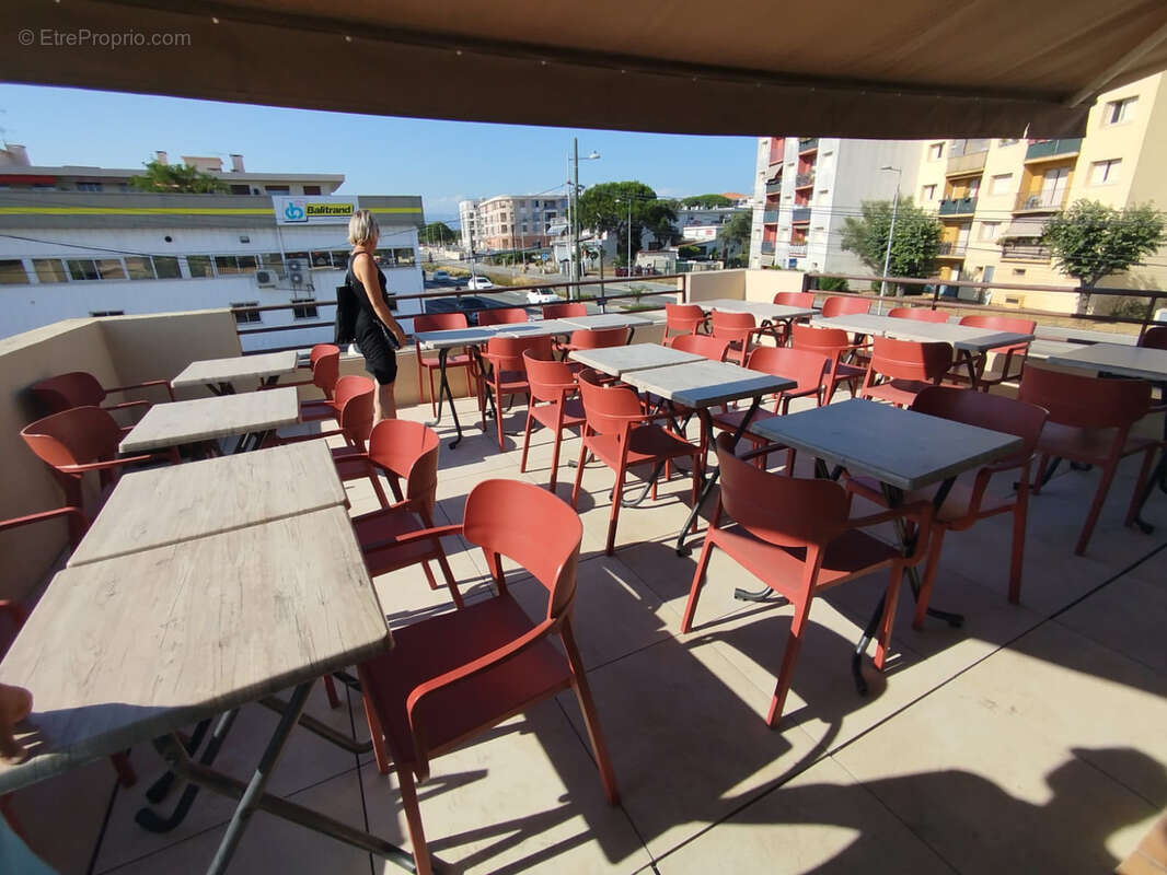 A vendre 349 000 euros une grande Brasserie, Tabac, PMU, FDJ, restaurant située dans un quartier en expansion - photo 7
