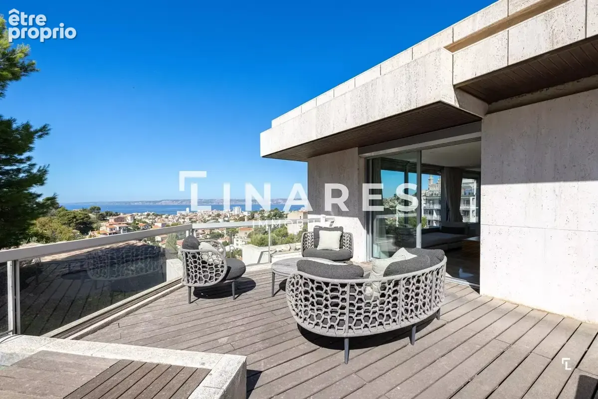 L’ARTEA - Maison T8 de 313 m² - Piscine - Parking - 13007 Roucas Blanc - photo 17
