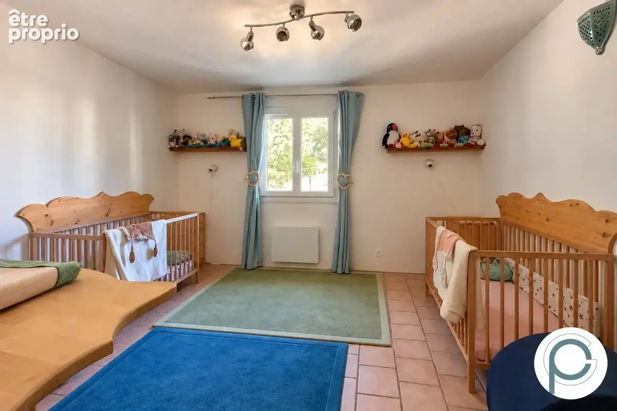 Maison t5  4 chambres  jardin et terrasses  village de signes - photo 7