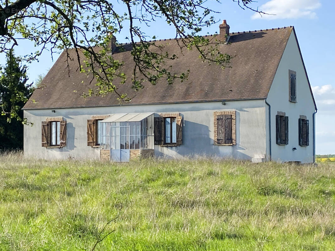 Maison à COURTENAY