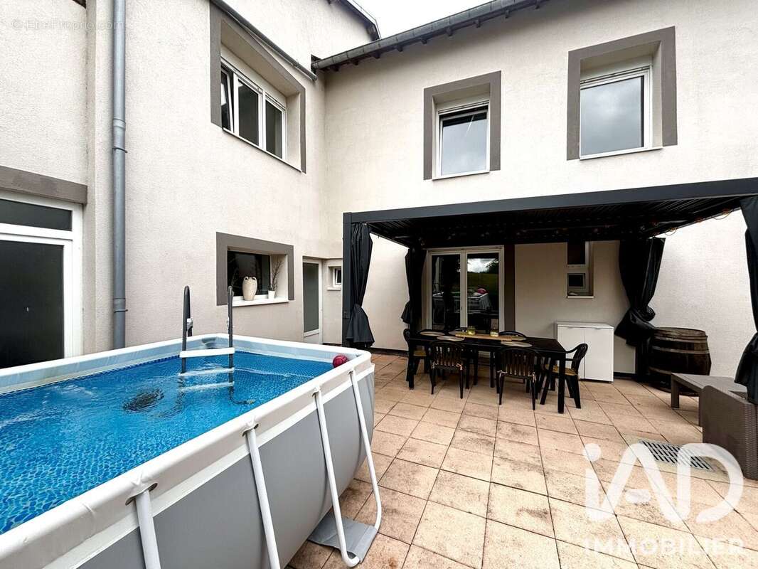 Maison 220 m² à Xousse  - photo 6