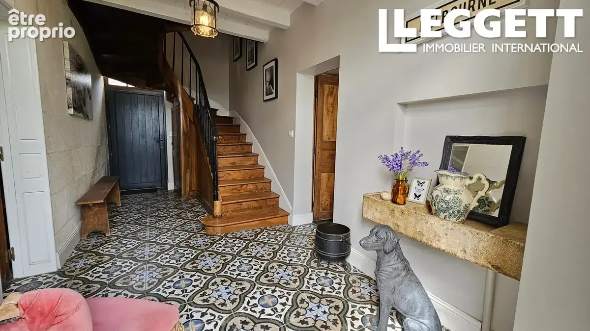 Une impressionnante maison familiale très bien rénovée avec une piscine récente - photo 4