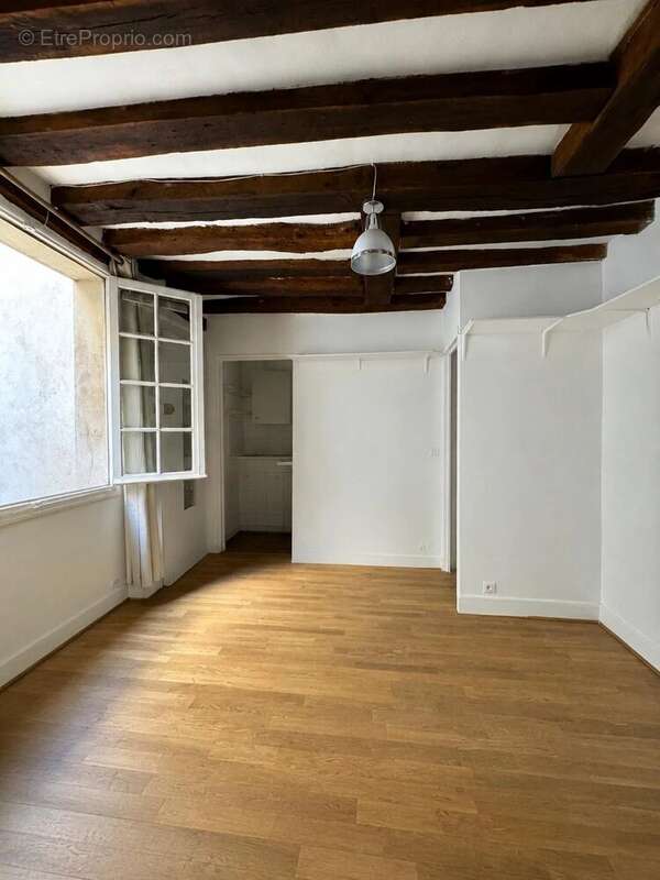 Appartement à PARIS-4E