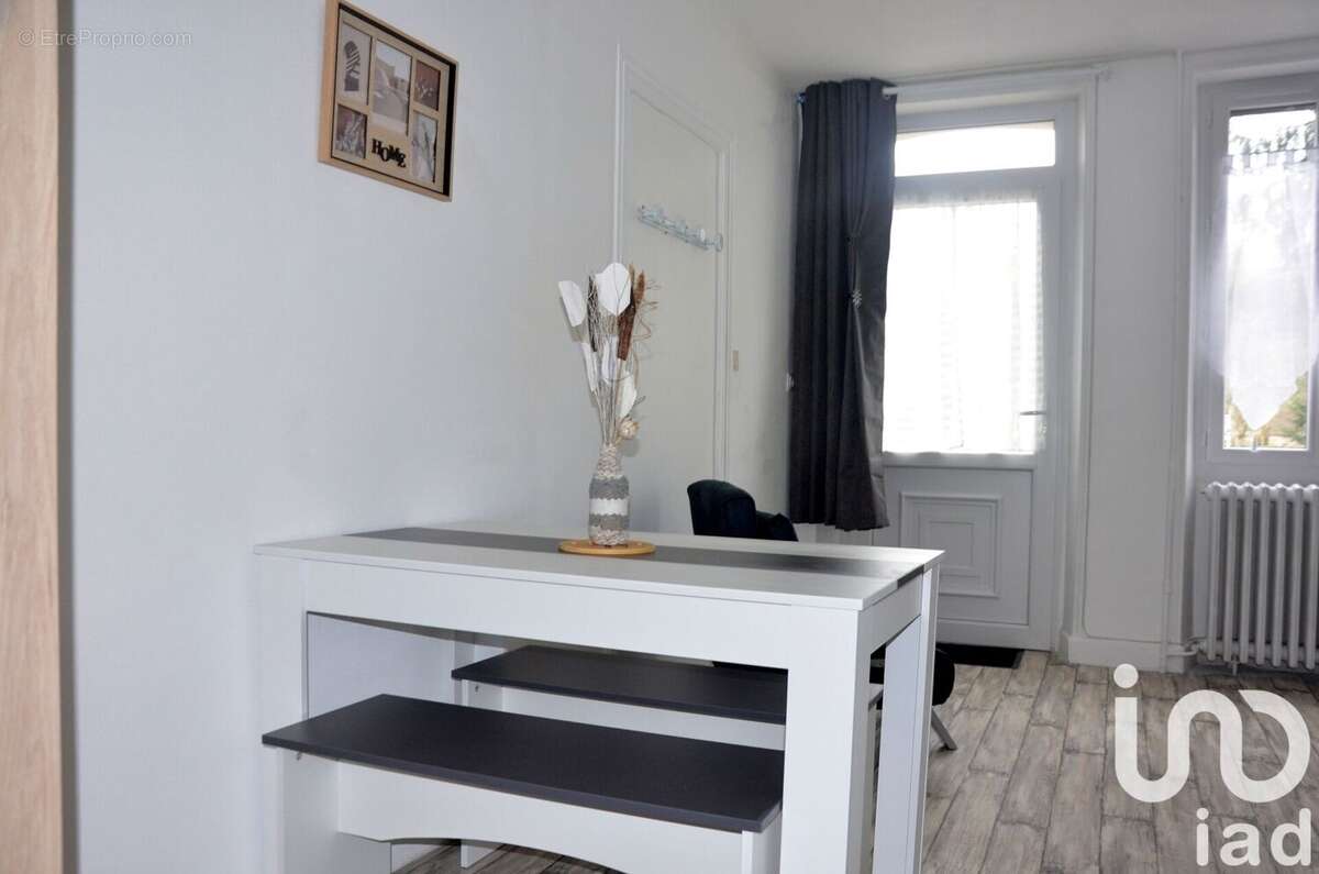 Photo 4 - Appartement à CHAMBON-SUR-VOUEIZE