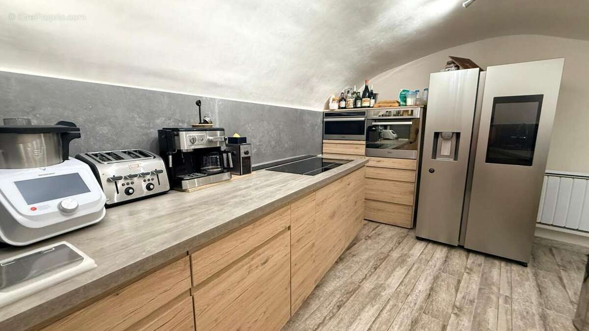 Appartement à POUSSAN