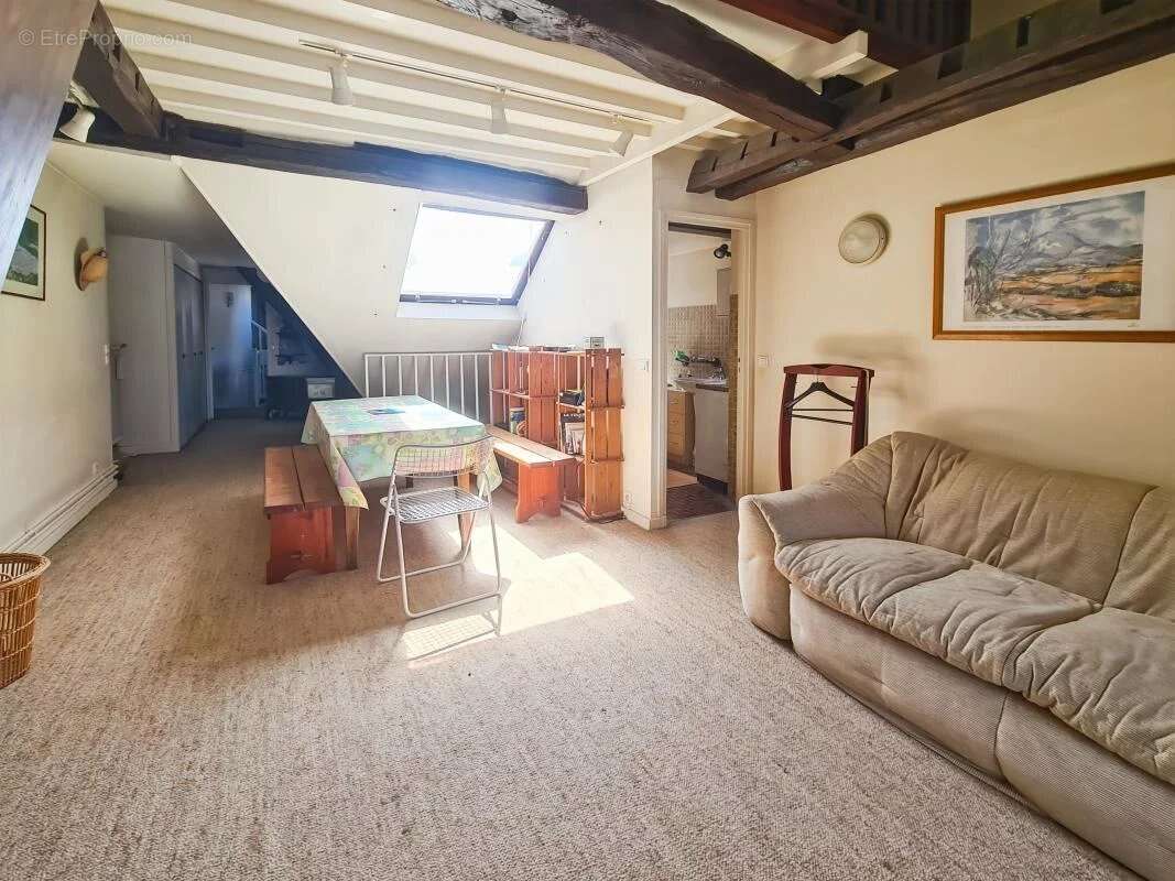 Appartement à PARIS-4E