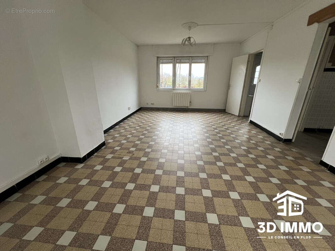 Maison à AVESNELLES