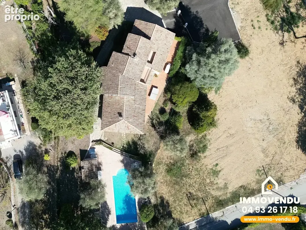Maison 201,74² Terrain 1.781m² Piscine - La Gaude - photo 2
