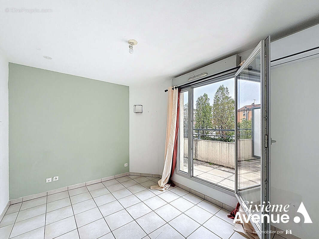Appartement à LYON-8E