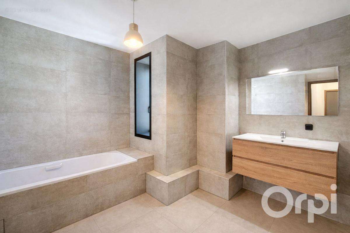 Appartement à ANNEMASSE