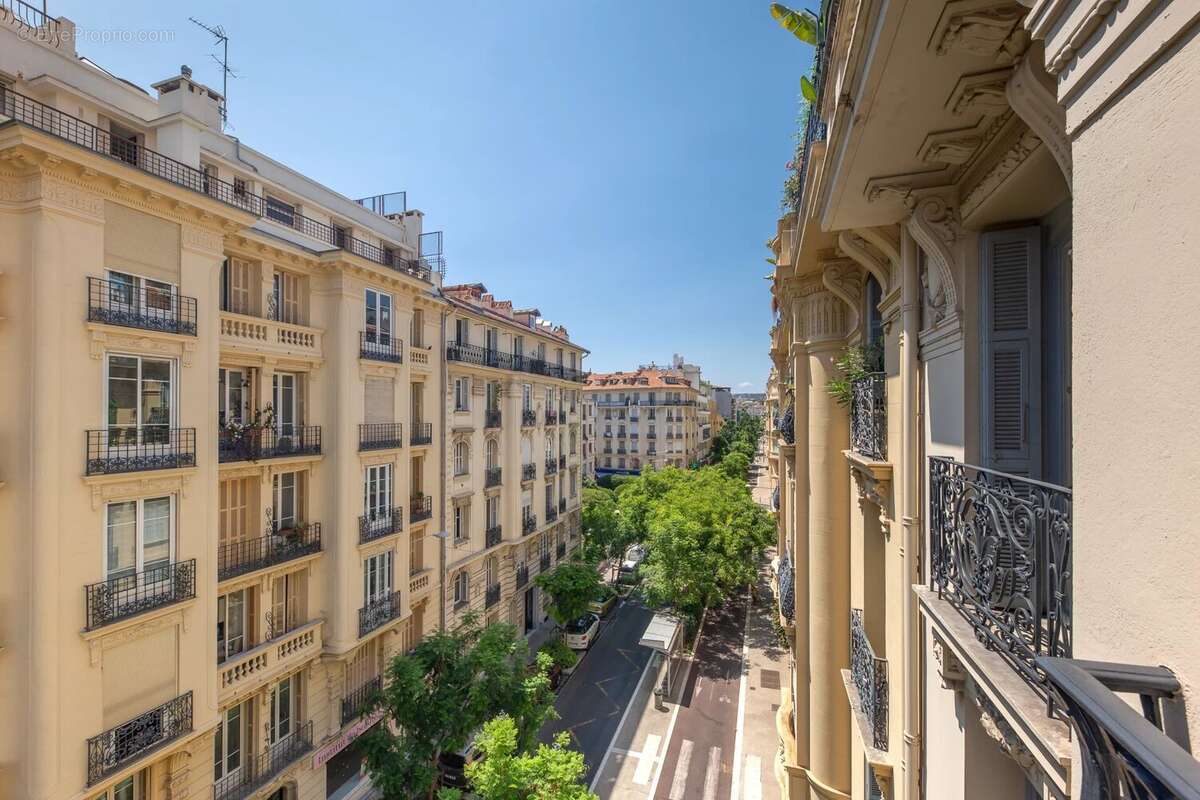 Nice Carré d'Or appartement 3p avec dépendance - photo 9