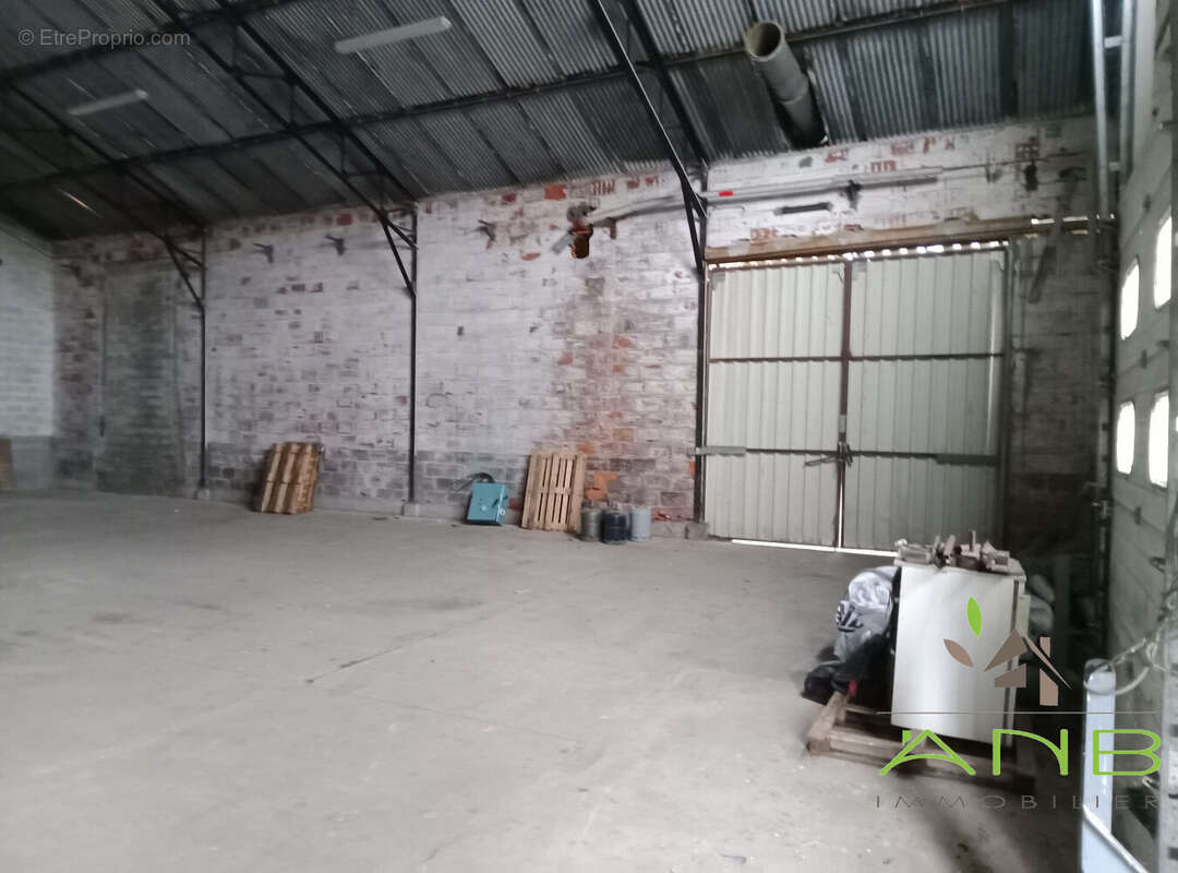 Commerce à MONTBRON