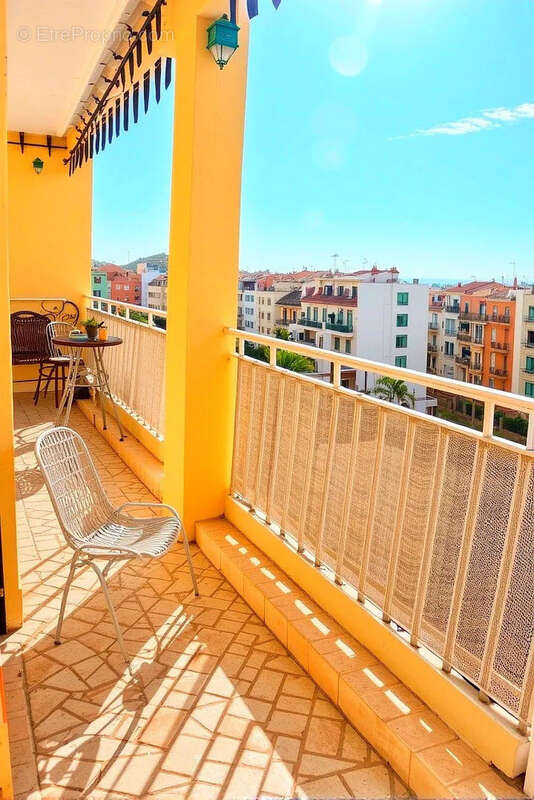 Appartement à FREJUS
