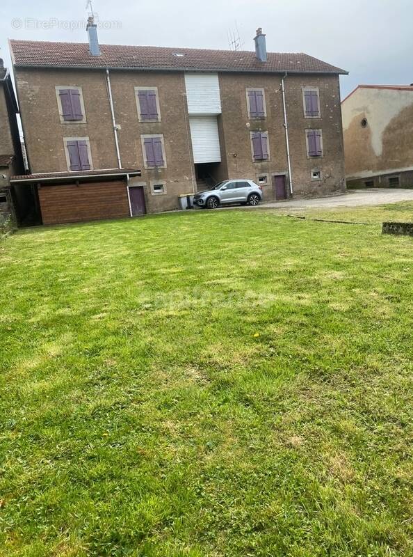Appartement à LUXEUIL-LES-BAINS