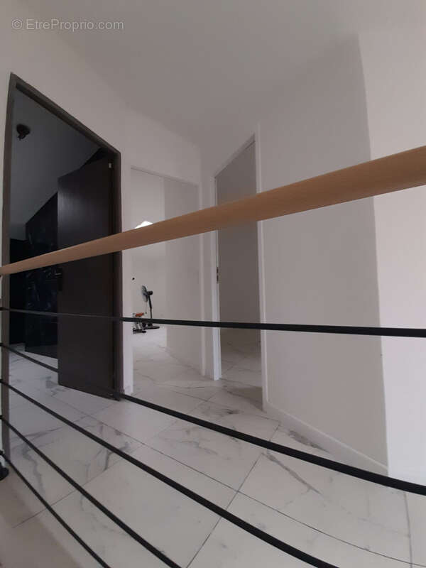 Maison à L'ILE-D'ELLE