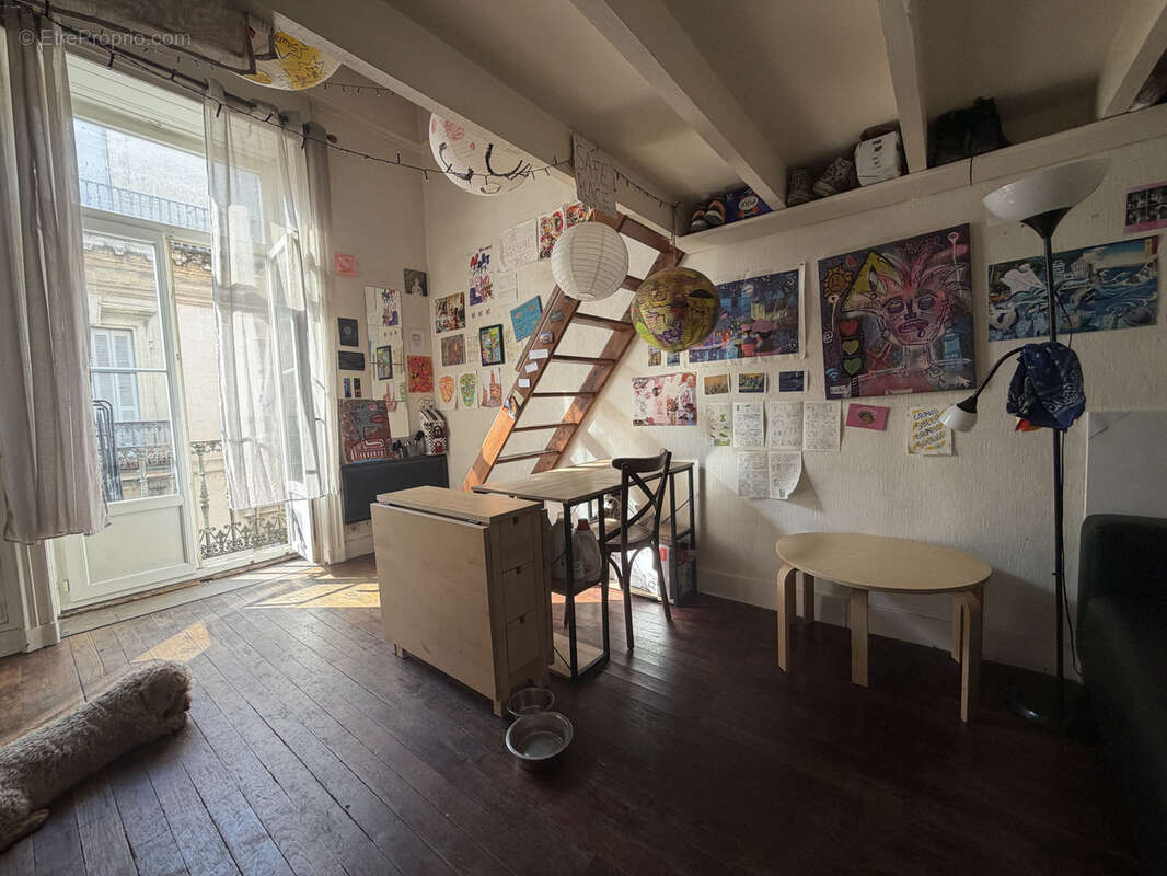 Lot de 4 appartements + cave + 2 remises aménageables - photo 3