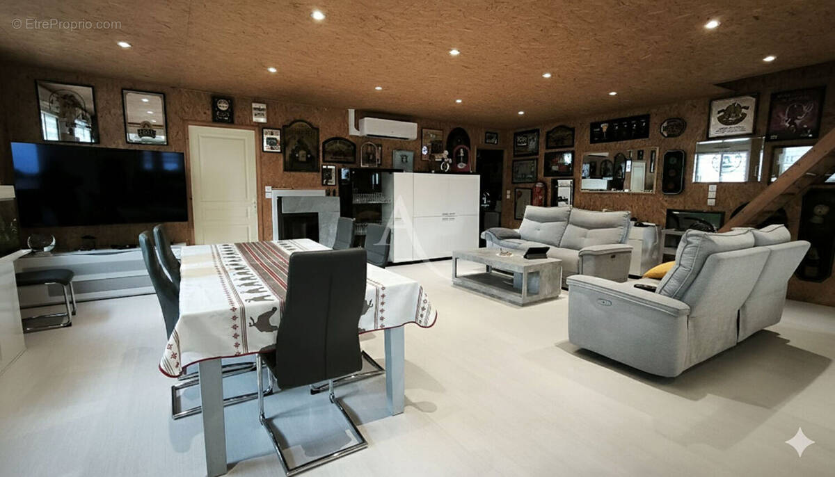 Maison à CHATEAU-GONTIER