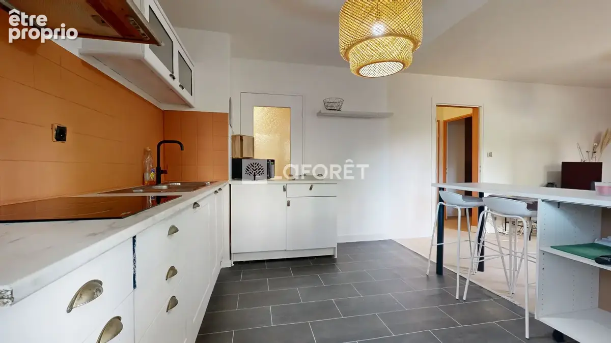 Bischheim 2 pièce(s) 52.71 m2 Schiltigheim Centre Nautique  Appartement rénové avec extérieur et parking privatif / Coup de coeu - photo 4